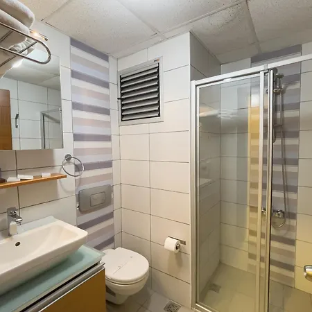 Levant Hotel&aparts Otel *